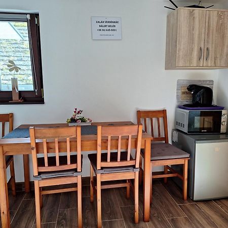 Zalan Vendeghaz Hotel Csaszartoltes Luaran gambar