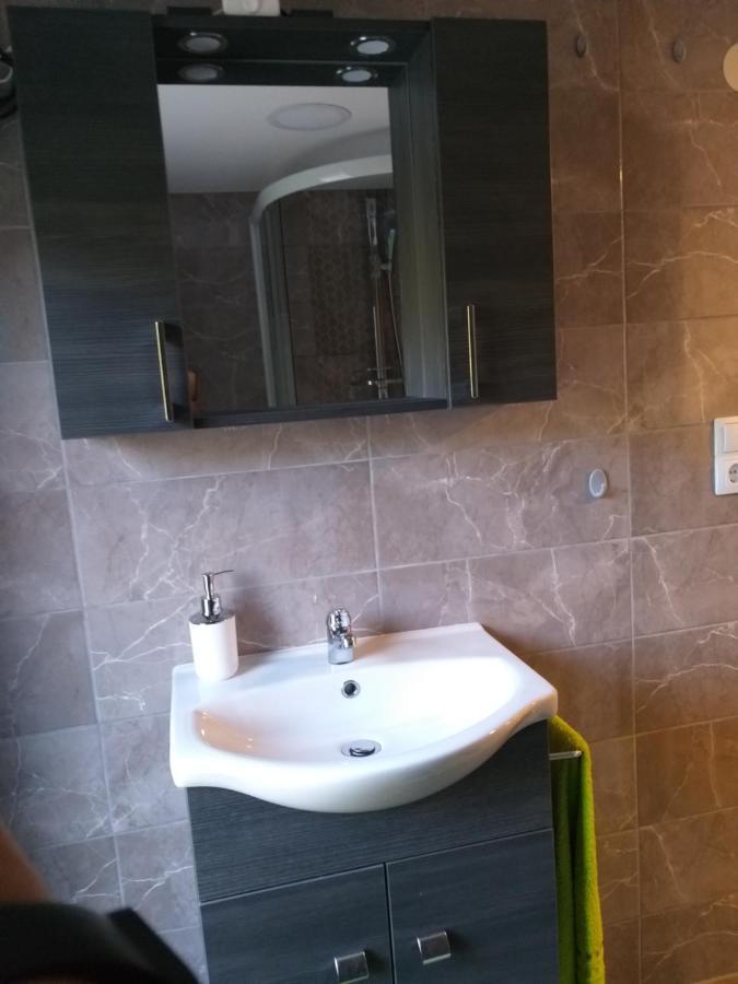 Zalan Vendeghaz Hotel Csaszartoltes Luaran gambar