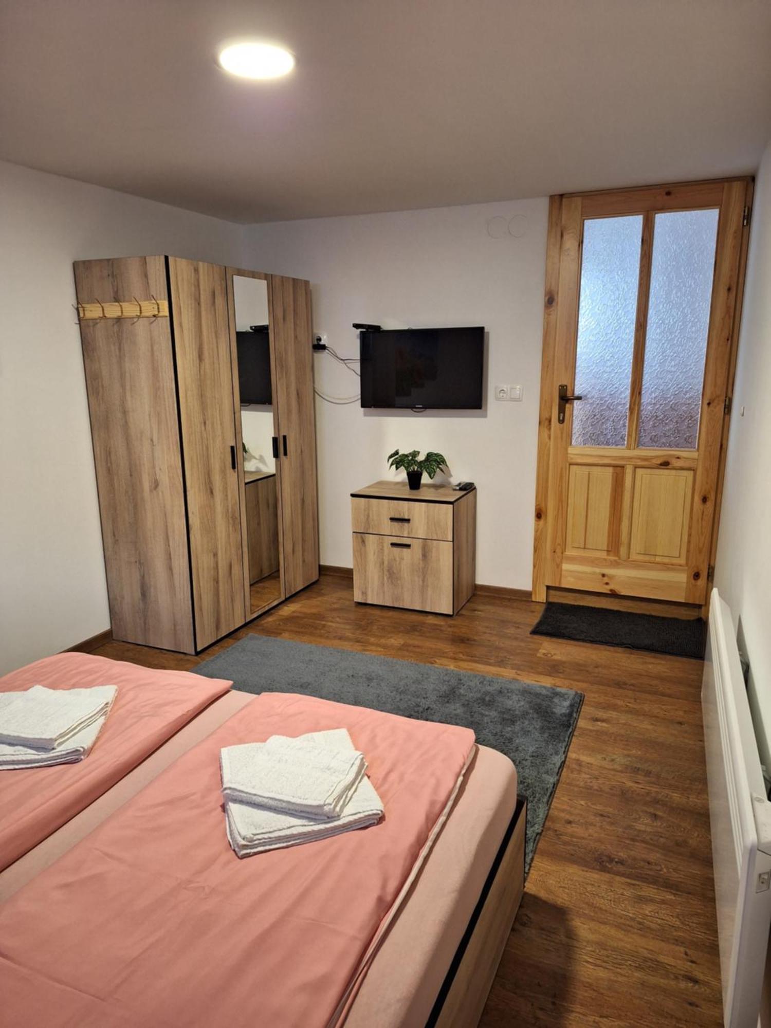 Zalan Vendeghaz Hotel Csaszartoltes Luaran gambar